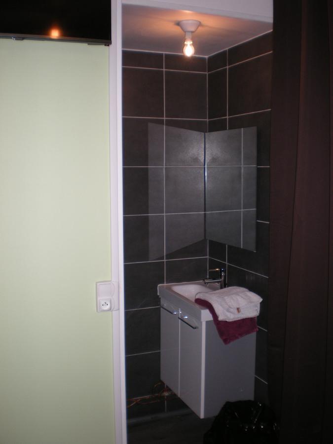 Hotel Dg Méry-sur-Oise Extérieur photo