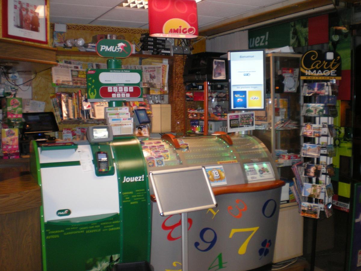 Hotel Dg Méry-sur-Oise Extérieur photo