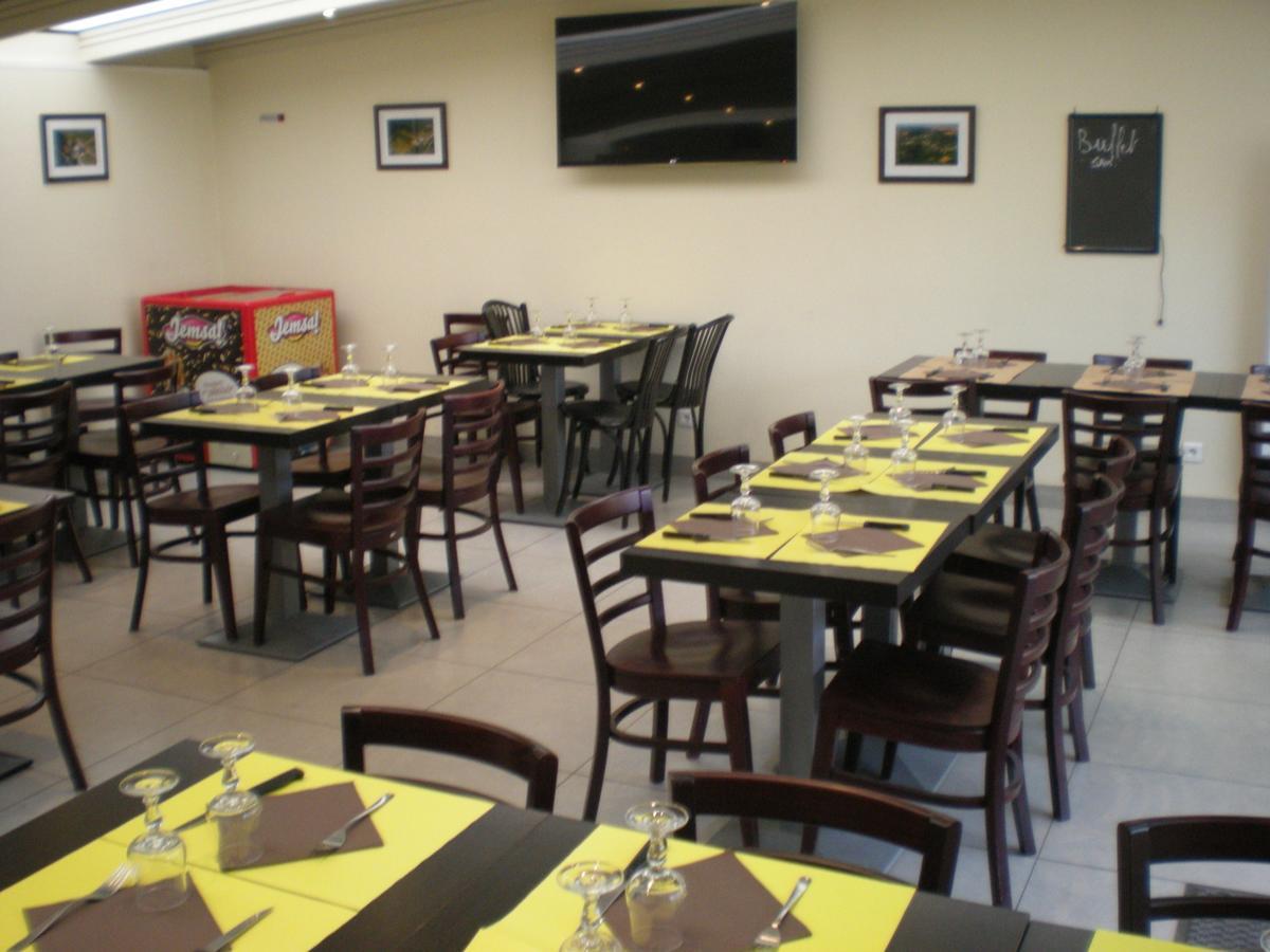 Hotel Dg Méry-sur-Oise Extérieur photo